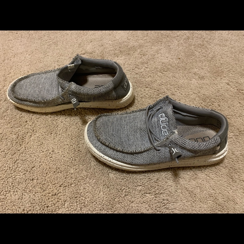 Mens or women’s breathable Heydudes